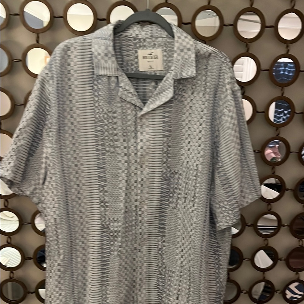 Hollister Gray Casual Button Down Shirt with Ethnic Pattern